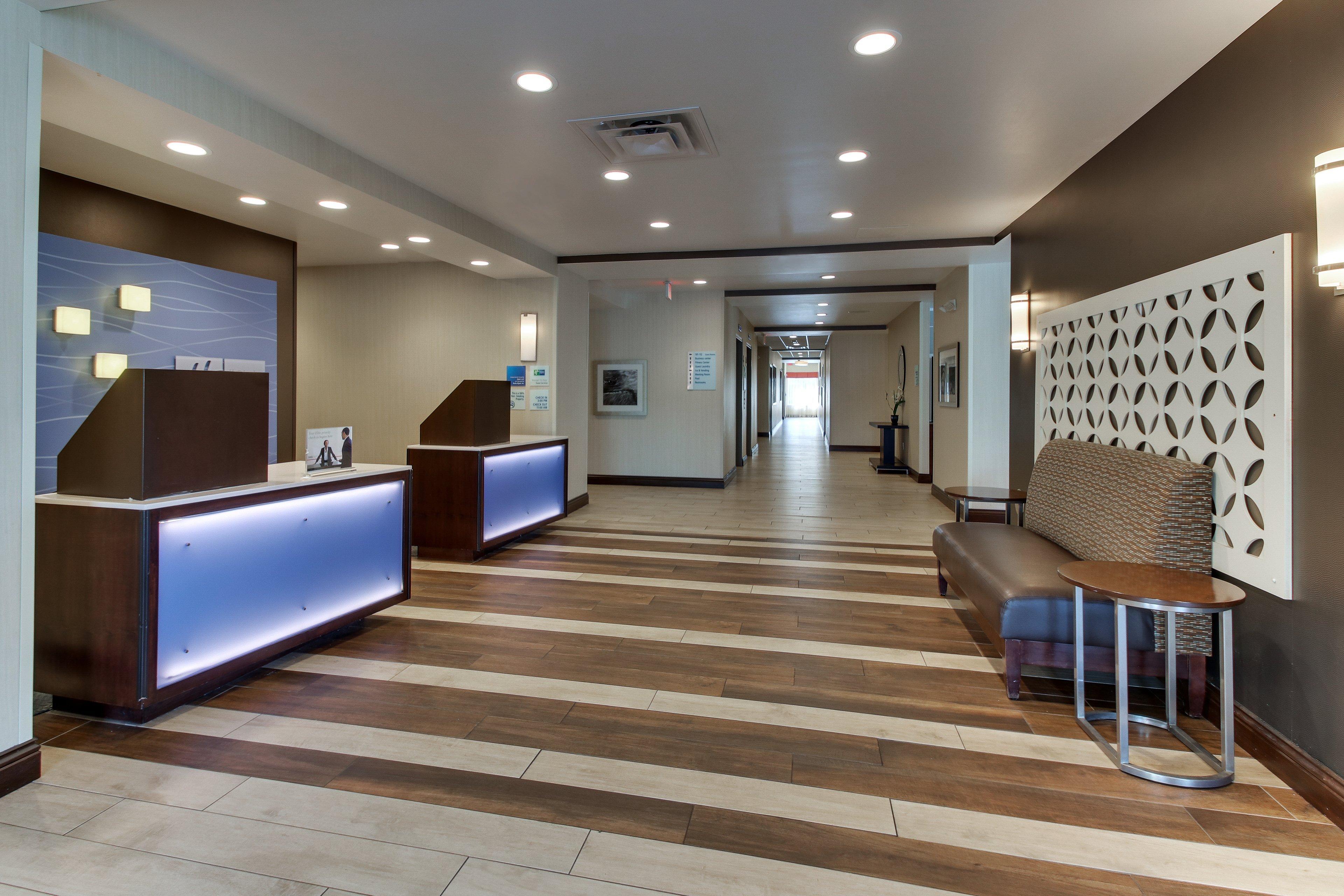 Holiday Inn Express & Suites Cheektowaga North East By Ihg Eksteriør billede